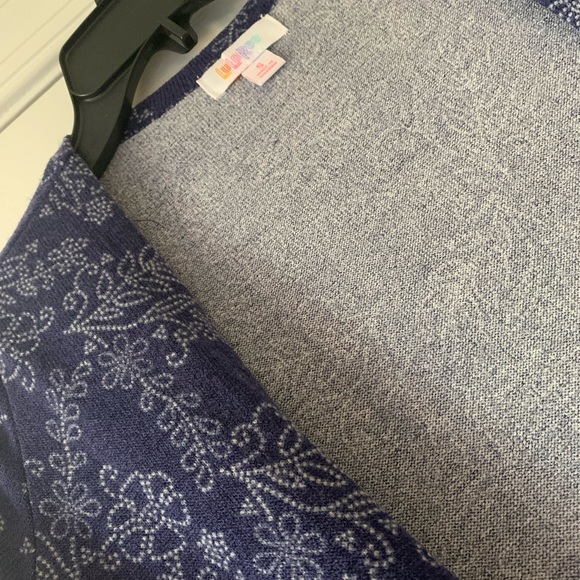 EUC Lularoe Blue Sarah Cardigan Small - Picture 2 of 2